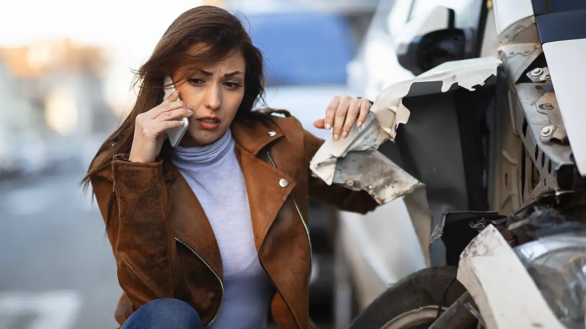 Tasar coche accidentado